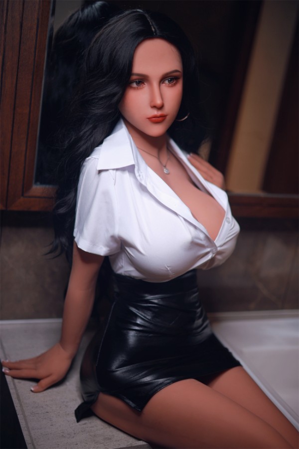 セクシーな 熟女エロティック ラブドール フィギュア Quentina 156cm T156 B78 W53 H84 29KG 7