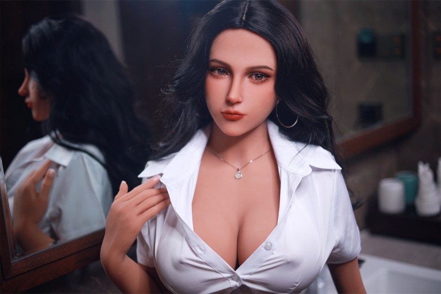 セクシーな 熟女エロティック ラブドール フィギュア Quentina 156cm T156 B78 W53 H84 29KG 18