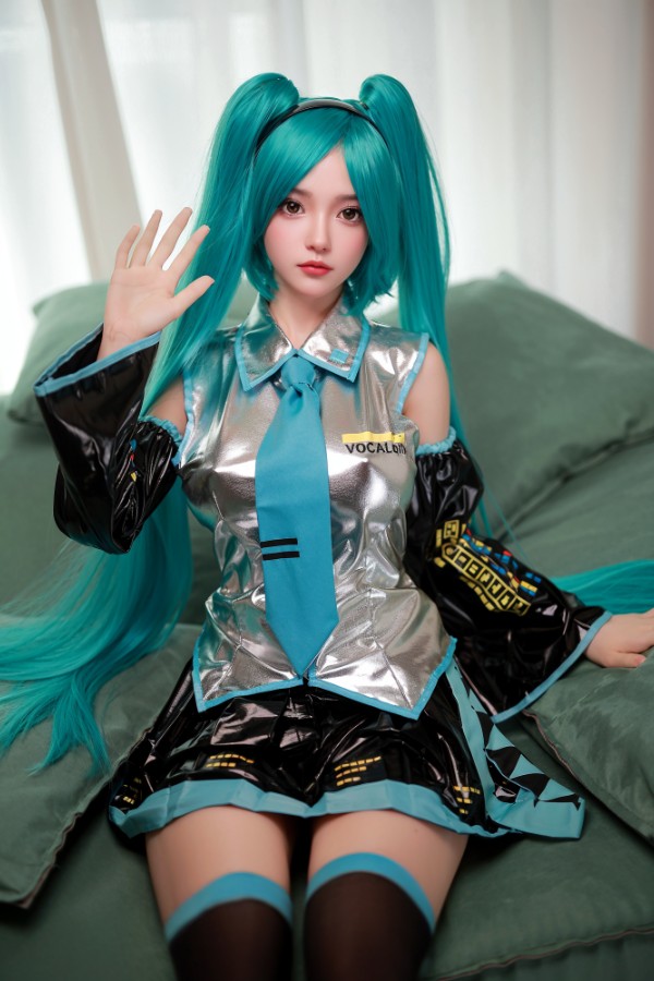 コスプレリアル外観セクシードール 高級素材 自然な動き 堀部麻由美 166cm T166 B75 W57 H90 29KG 1