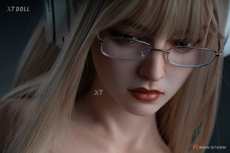 セックス リアル美しい造形とリアルな触感を持つラブドール Fannie 163cm T163 B89 W62 H89 25KG 17