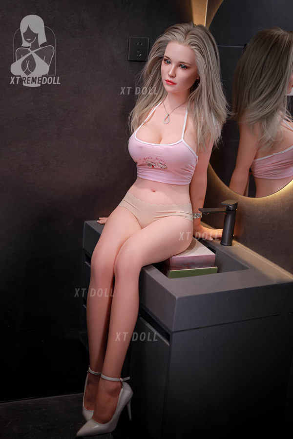 高級感のある成熟リアルな触感の等身大ラブドール Cecily 158cm T158 B88 W57 H86 30KG 9