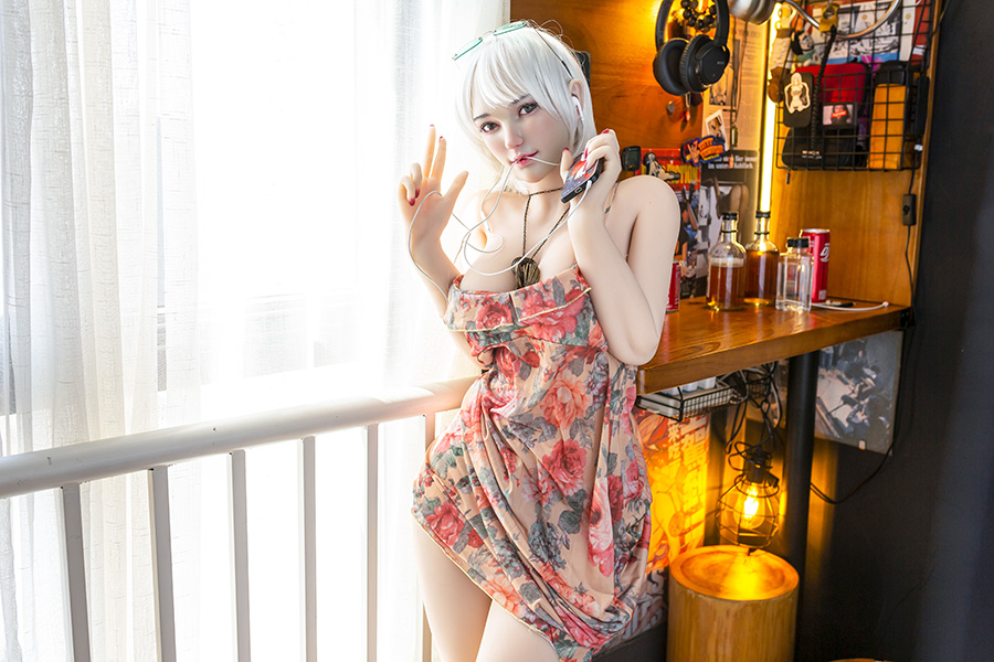 美人ダッチワイフラブドール最安値セックスドール Isabelle 163cm T163 B87 W51 H87 34KG 25