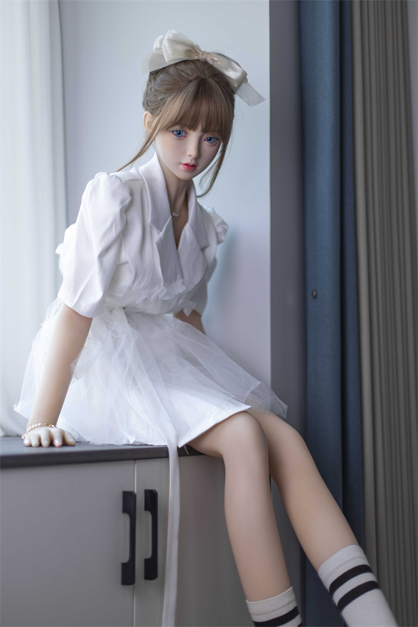 少女リアルな感触と美しい顔立ちの高級ラブドール 高島友美 166cm T166 B69 W52 H80 30KG 1