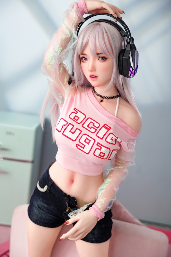 少女 アダルト ラブドール頭部＋ボディー一体型 分割不可 Larkin 148cm T148 B72 W50 H83 30KG 2