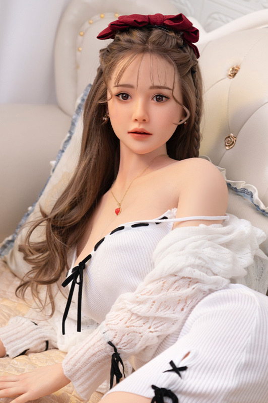 清純なラブドール大人用ラブドール シリコンで柔らかい触感 吉田花梨 159cm T159 B83 W59 H89 44KG 0