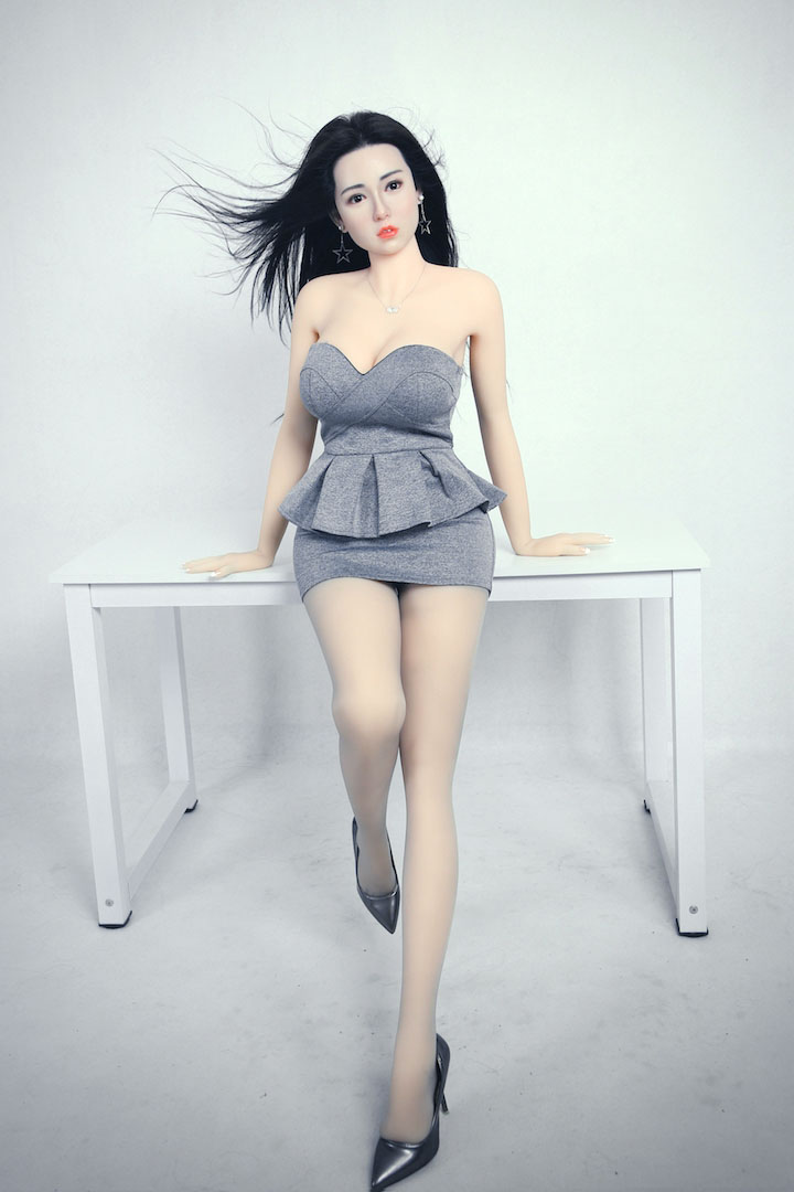 成熟な女性ドール　田中美樹　165CM T165 B88 W55 H86 31KG 8
