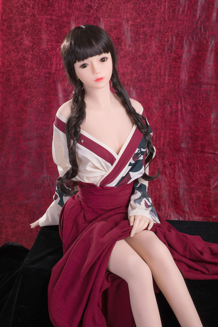 可愛いTPEドール　麻生芽衣子　148CM T148 B73 W50 H77 26KG 0