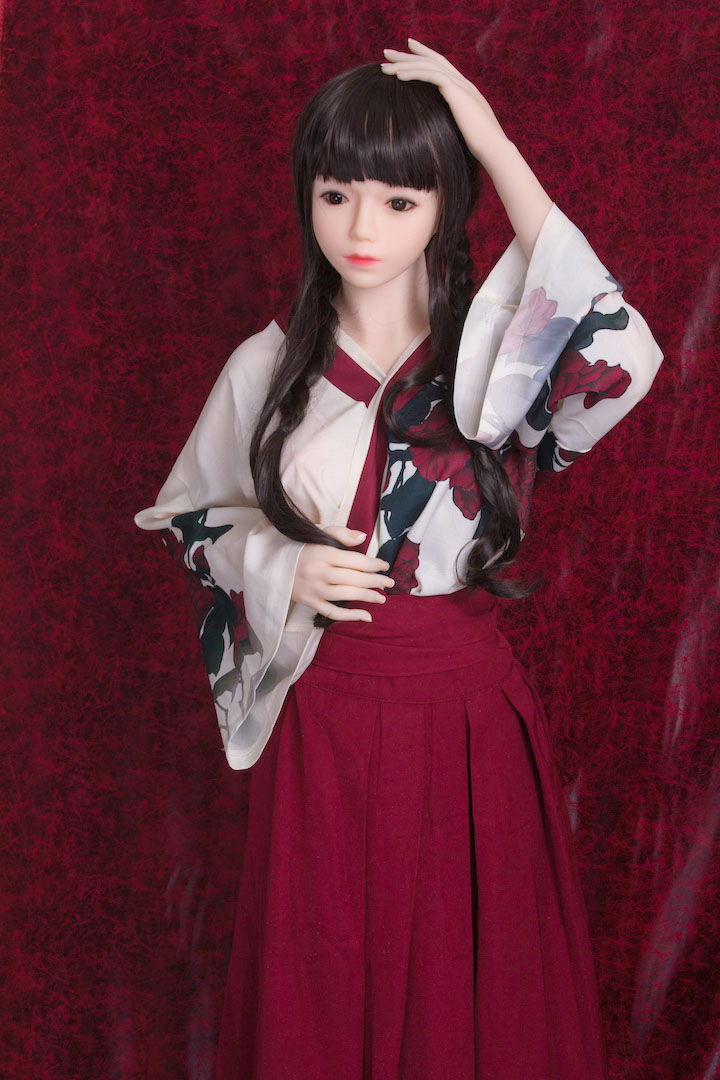 可愛いTPEドール　麻生芽衣子　148CM T148 B73 W50 H77 26KG 2