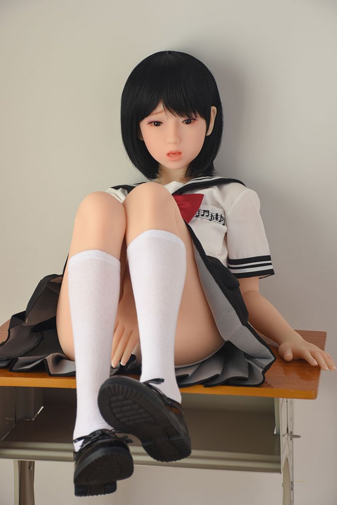 学生制服リアルドール 竹内桃子 130CM T130 B58 W50 H72 21KG 4