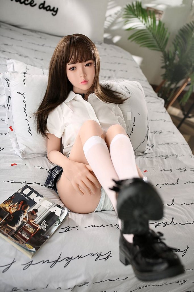 美少女萌え 系 ラブドール 安田真帆 140CM T140 B66 W49 H76 23KG 2