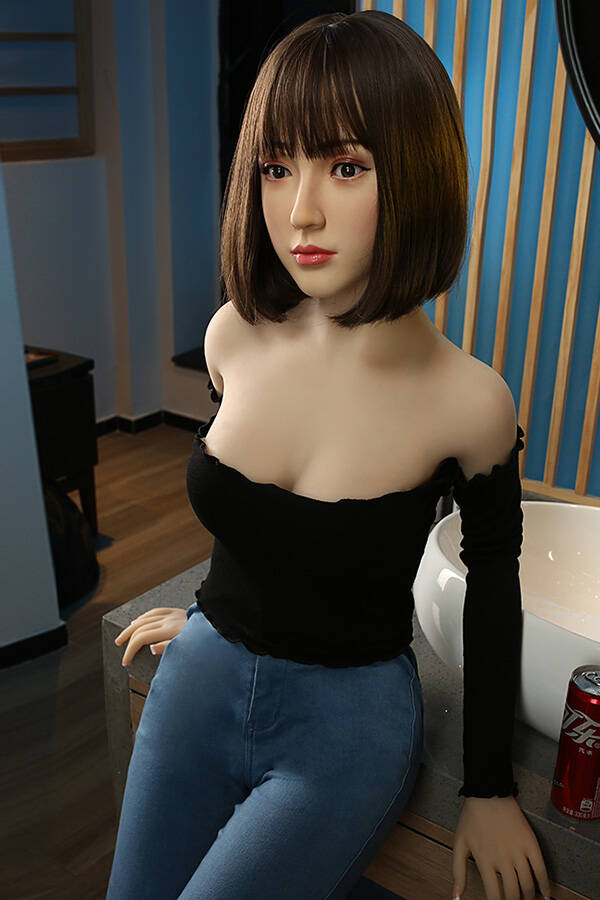 美人ラブドール  山内愛里 157CM T157 B83 W57 H78 27KG 0