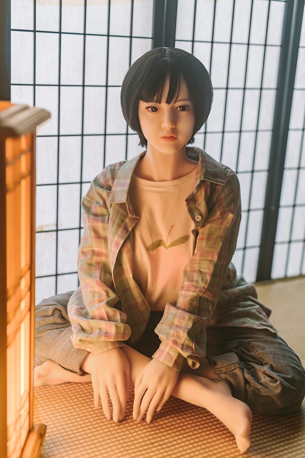 人気新発売ラブドール 荒井由衣 148CM T148 B70 W51 H81 28KG 0