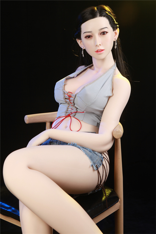 シリコンラブドール 無邪気ロリラブドール小堀望結 158cm T158 B85 W53 H82 35KG 3
