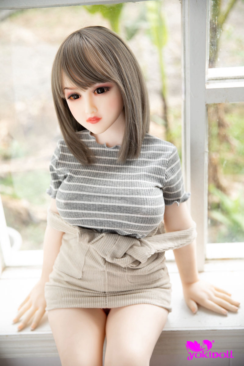 tpe美巨乳ダッチワイフ 少女 小峰奈々 108cm T108 B63 W44 H65 15KG 1