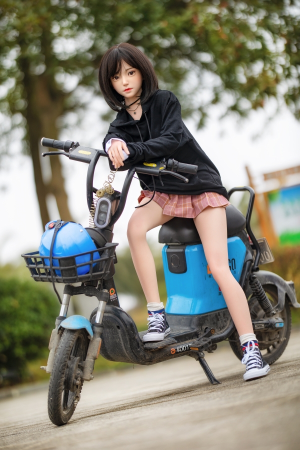 ラブドールお勧め コスプレできるお人形 栗原暁良 149cm T149 B74 W52 H80 28KG 0