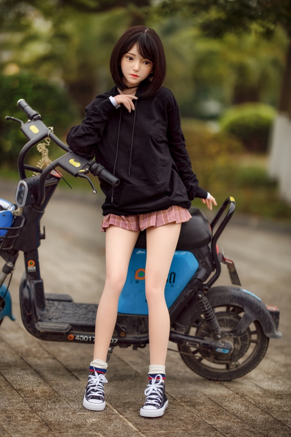 ラブドールお勧め コスプレできるお人形 栗原暁良 149cm T149 B74 W52 H80 28KG 2