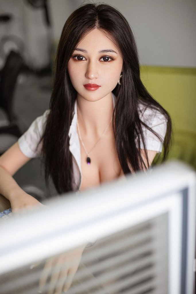 好評通販中 セクシー大満足セックス人形シリコンヘッド 武藤織葉 165CM T165 B89 W50 H81 33KG 0