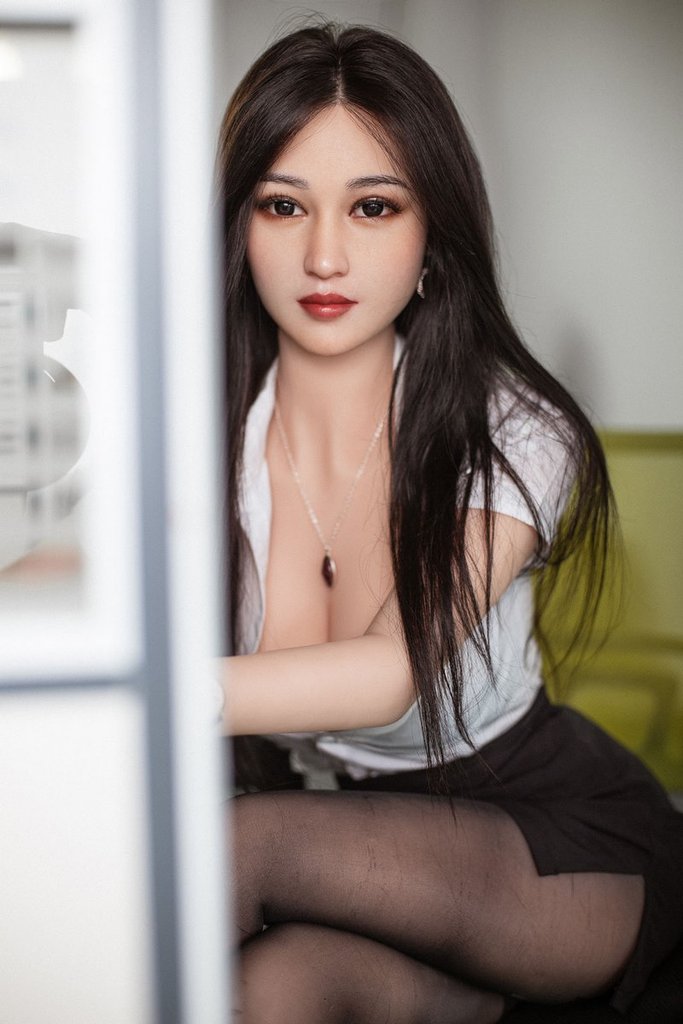 好評通販中 セクシー大満足セックス人形シリコンヘッド 武藤織葉 165CM T165 B89 W50 H81 33KG 23