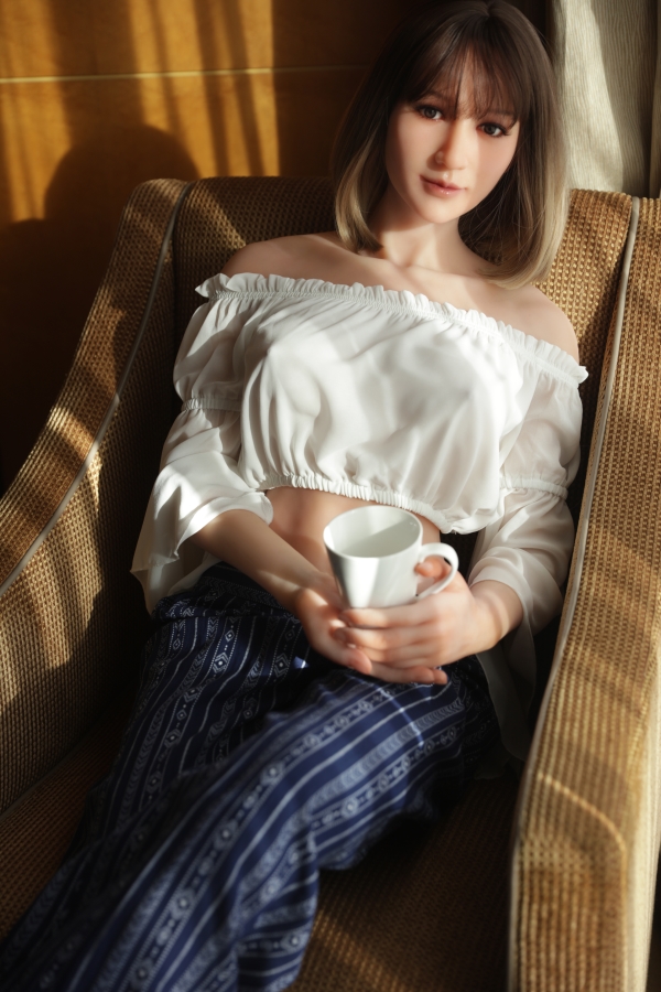 シリコン製美熟女ラブドールリアル 正規輸入 Julia 170cm T170 B86 W55 H91 36KG 0