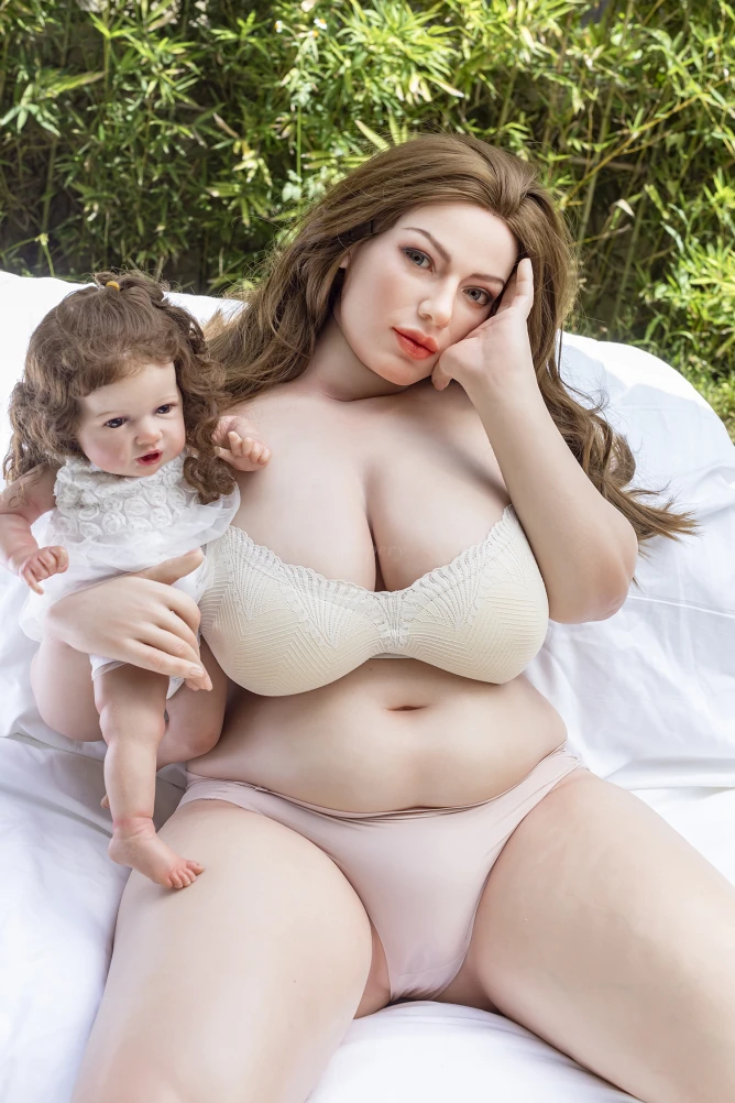 海外人妻リアル大カップな美人シリコン製リアルラブドール ashanti 161cm T161 B109 W102 H125 52KG 36